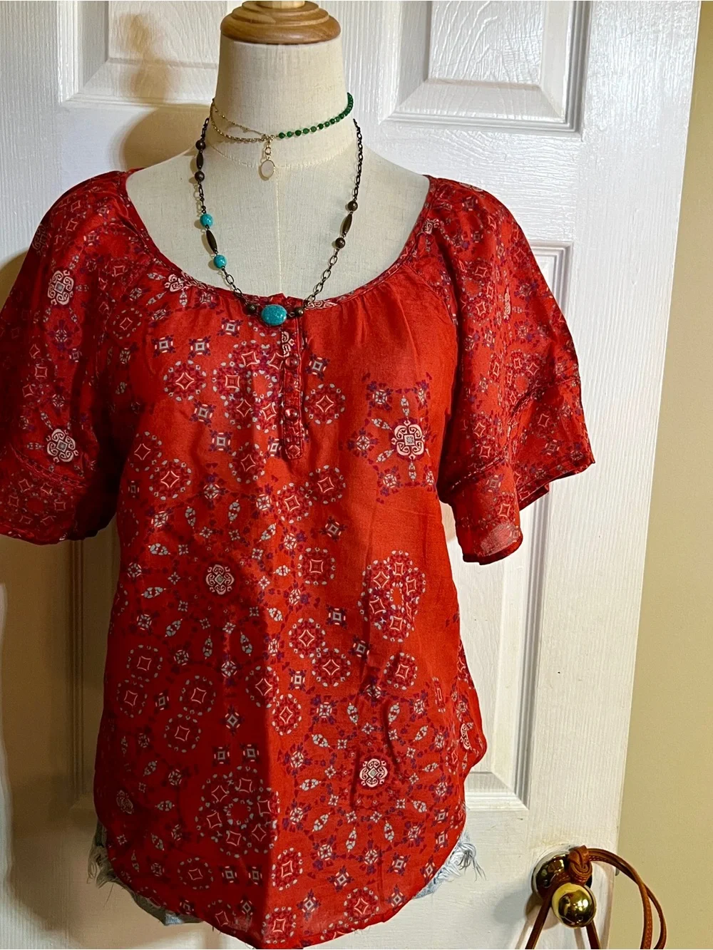 Sonoma Wms Red Turquoise Cotton Paisley Lace Inset Boho Casual Peasant Top M - Picture 3 of 11